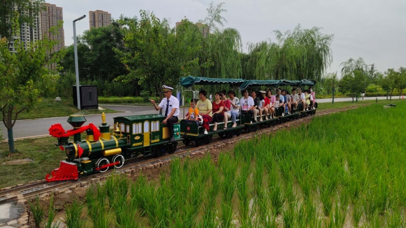 長安公園25座網紅小火車