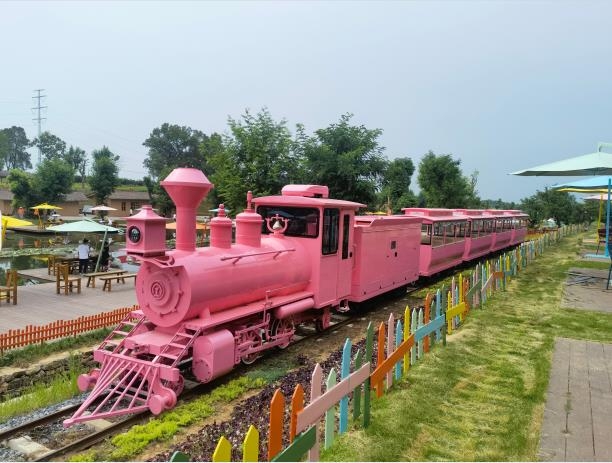 軌道小火車助力可可田園再上旅游新臺階！